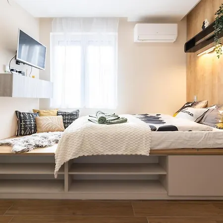 Island Of Silence - Close To Margaret Island Apartament *